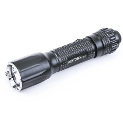 TA15 V2.0 – Puissance, fiabilité et prise en main optimale. Rechargeable en USB-C, 700 lumens, conçue pour l’action.