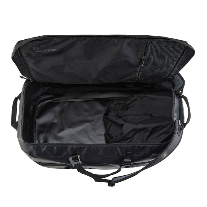 Sac de transport Petzl DUFFEL 85 L noir ouvert – Vue du compartiment principal