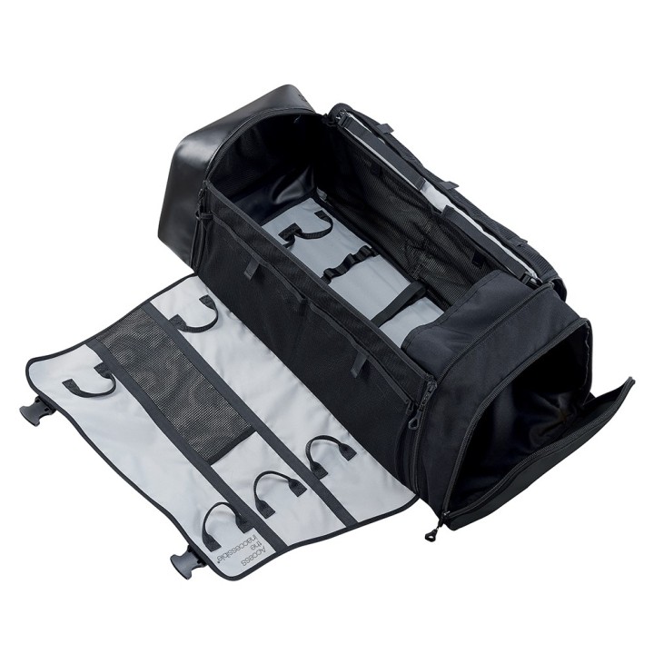 Sac Petzl EXPERT 55 L noir – Vue intérieure avec rabat ouvert et espaces de rangement