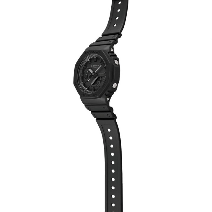 Montre Casio G-SHOCK GA-2100-1A1 noire – Vue complète avec bracelet déployé