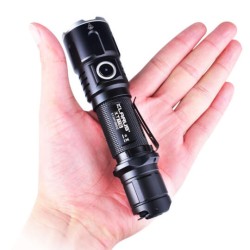 La lampe tactique Klarus XT11S rechargeable, 1100 lumens