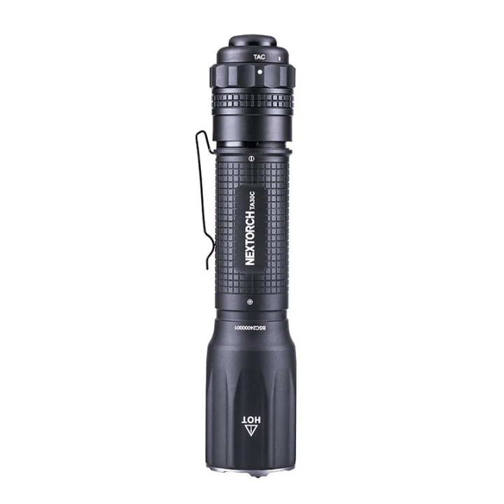 NEXTORCH TA30C-zaklamp met clip – verticaal aanzicht